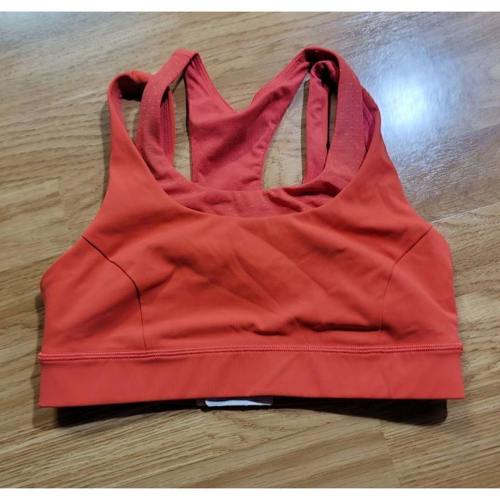Lululemon Workout Bra 6 - Picture 2 of 4